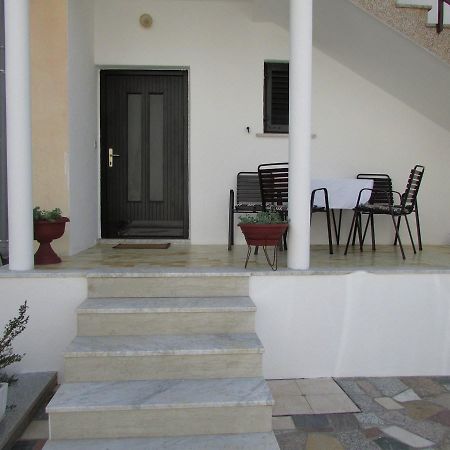 Mirela House With Apartment Умаг Екстериор снимка
