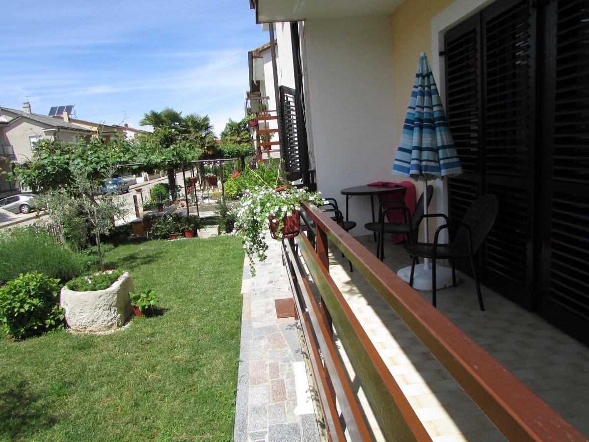 Mirela House With Apartment Умаг Екстериор снимка
